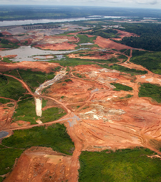 Desmatamento na Amazônia 1970-2013 (Atlas) – RAISG